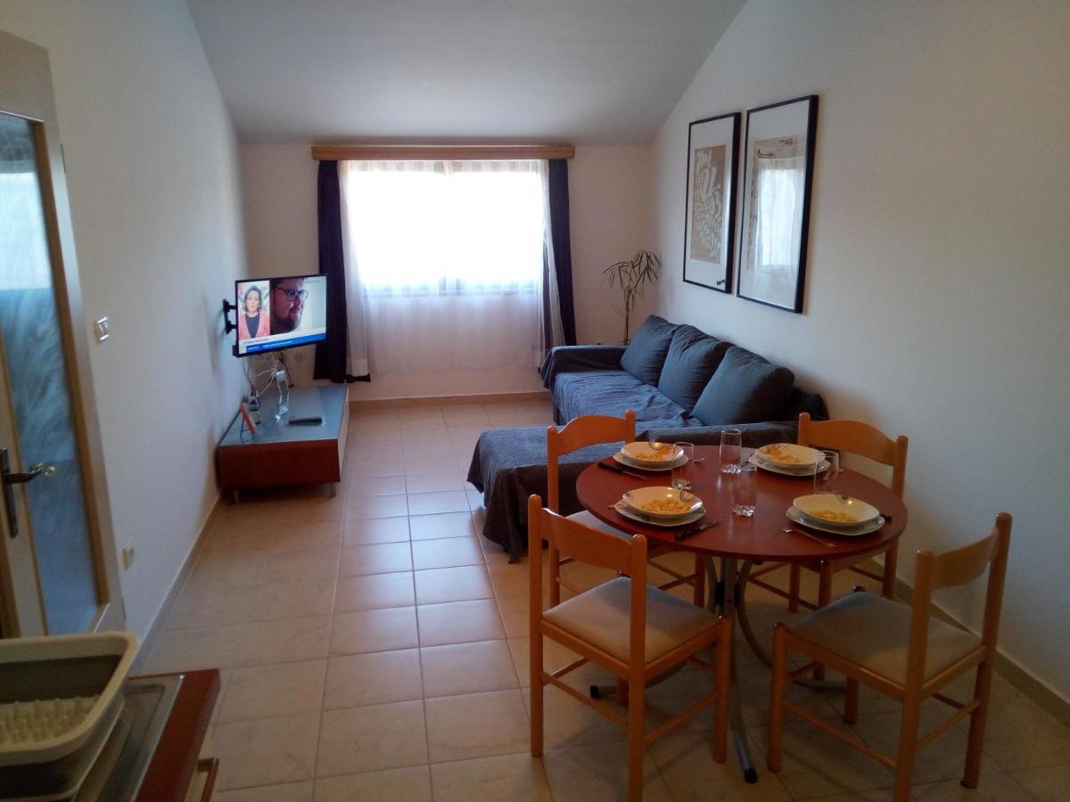 Apartman Adriatic PUY Exterior foto