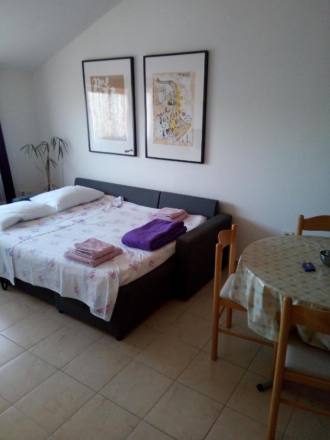 Apartman Adriatic PUY Exterior foto