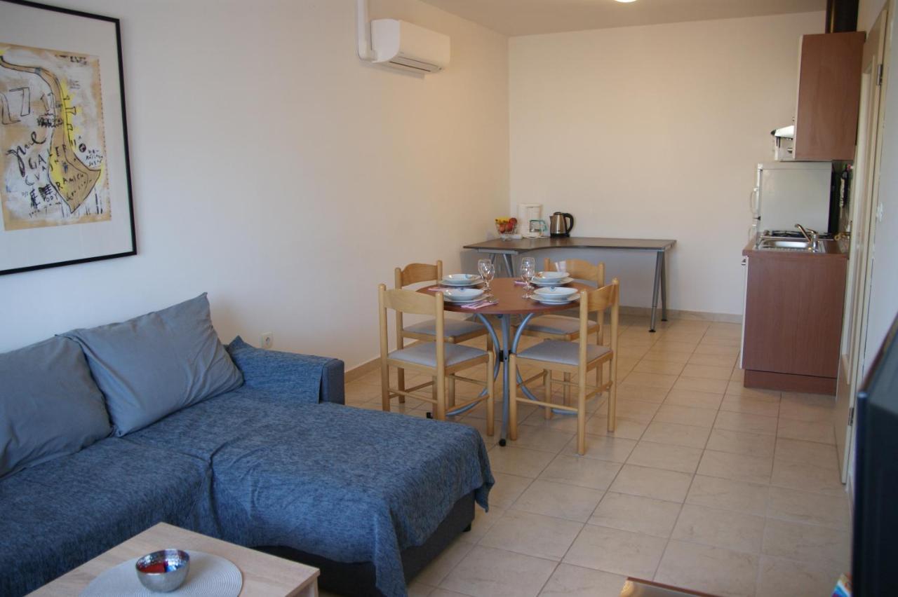 Apartman Adriatic PUY Exterior foto