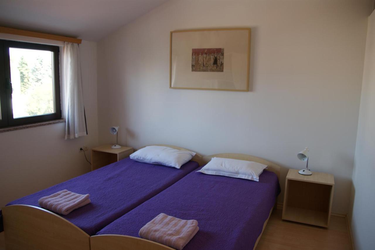 Apartman Adriatic PUY Exterior foto