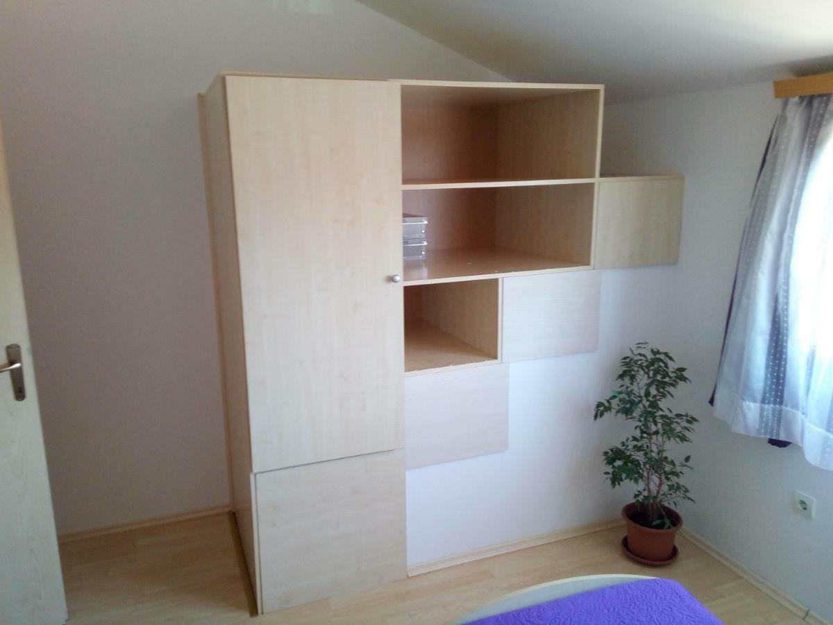 Apartman Adriatic PUY Exterior foto