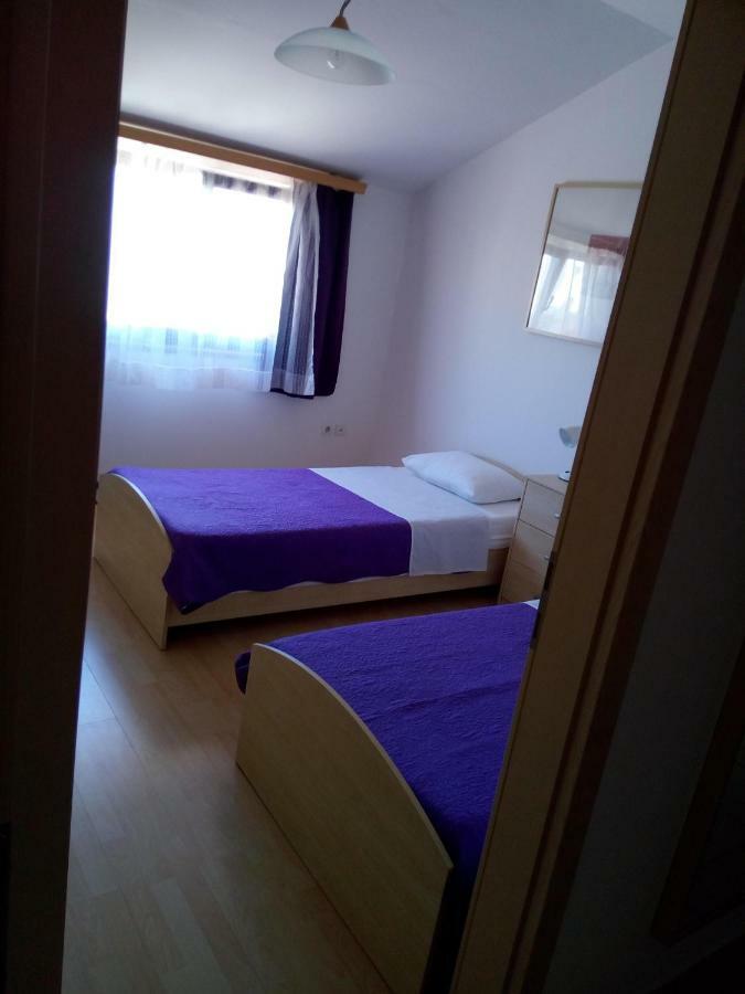 Apartman Adriatic PUY Exterior foto