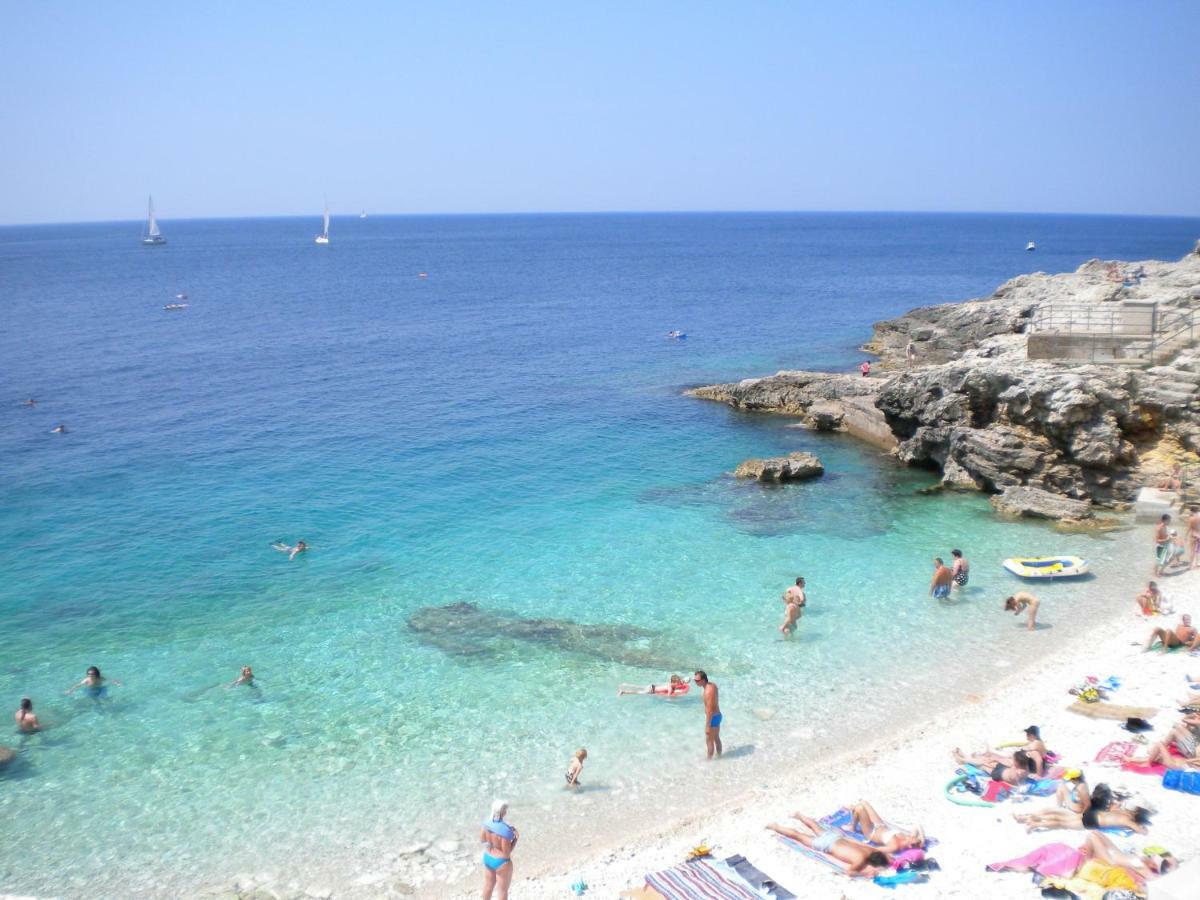 Apartman Adriatic PUY Exterior foto