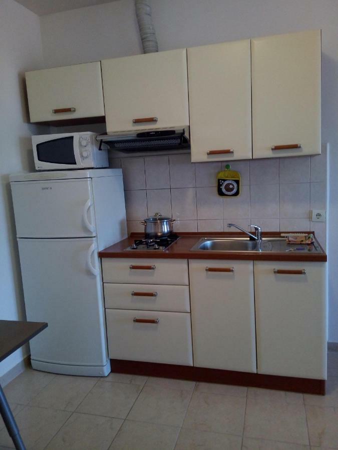 Apartman Adriatic PUY Exterior foto