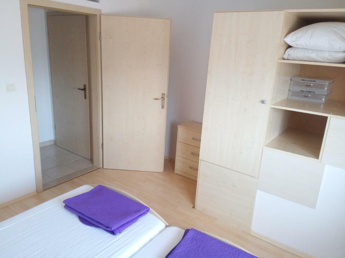 Apartman Adriatic PUY Exterior foto